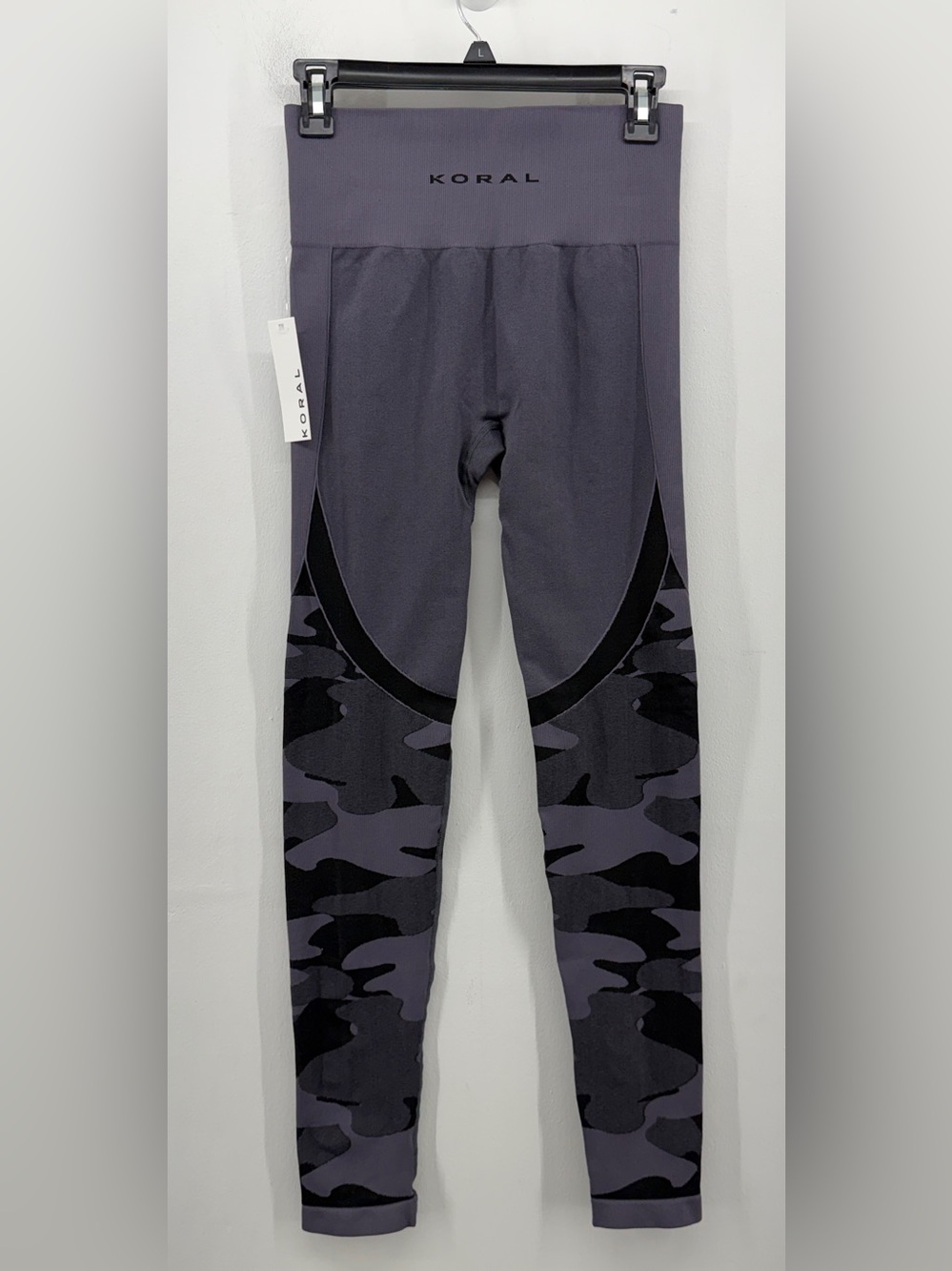 Koral Gray and Black Camo Seamless High-Waist athletic gym Leggings NWT!